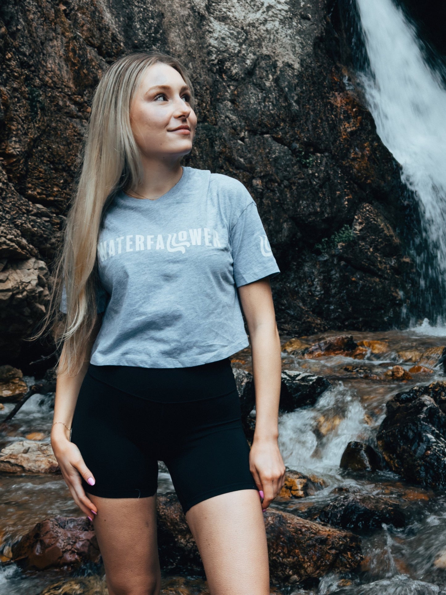 Gray Waterfallower Cropped Tee