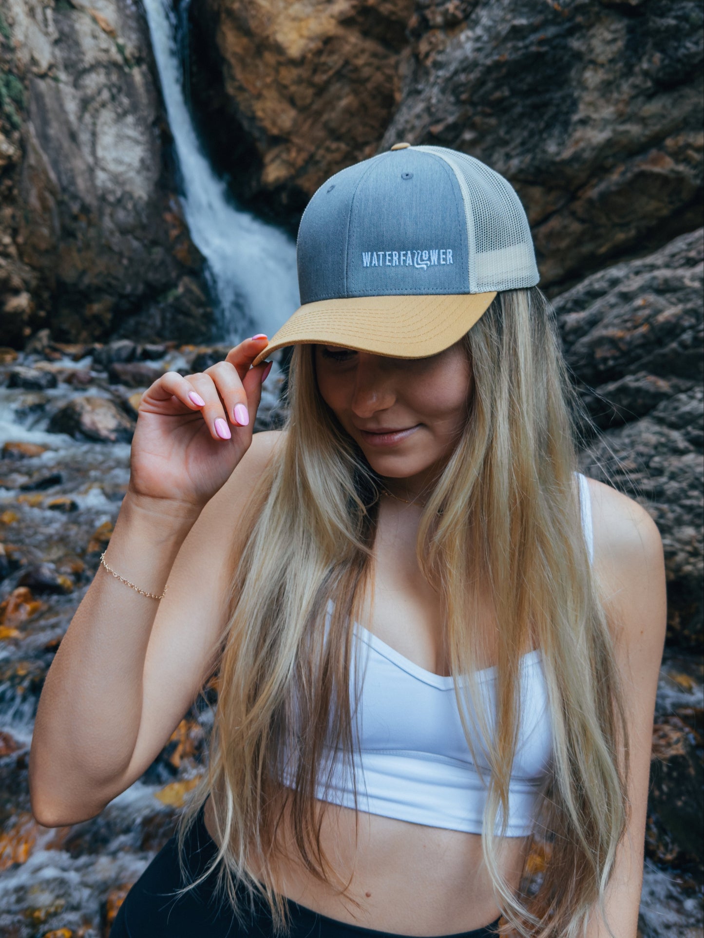 Embroidered Waterfallower Hat