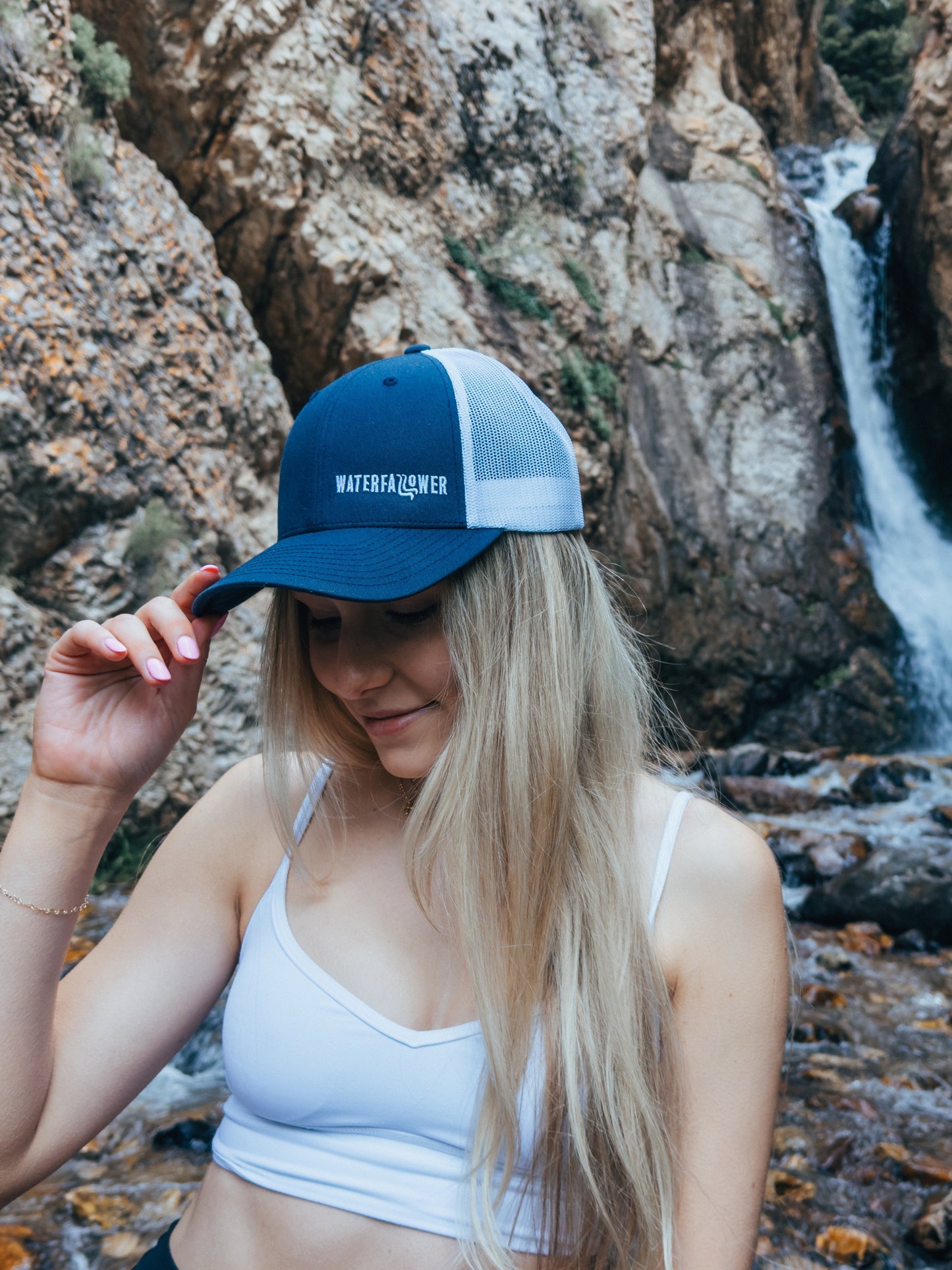 Embroidered Waterfallower Hat