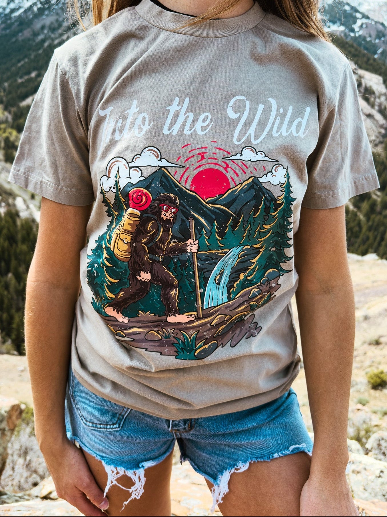 Into the Wild Bigfoot Outdoor Tee - Waterfallower - Shirt